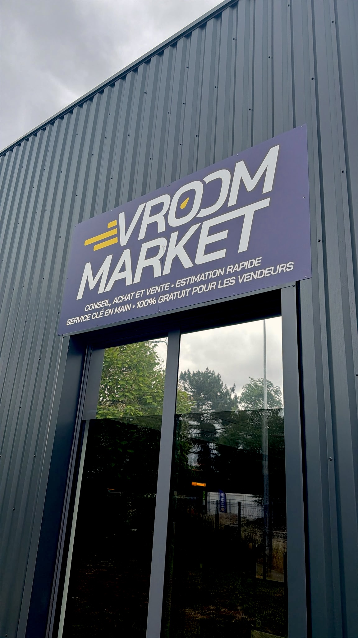 Enseigne Vroom Market